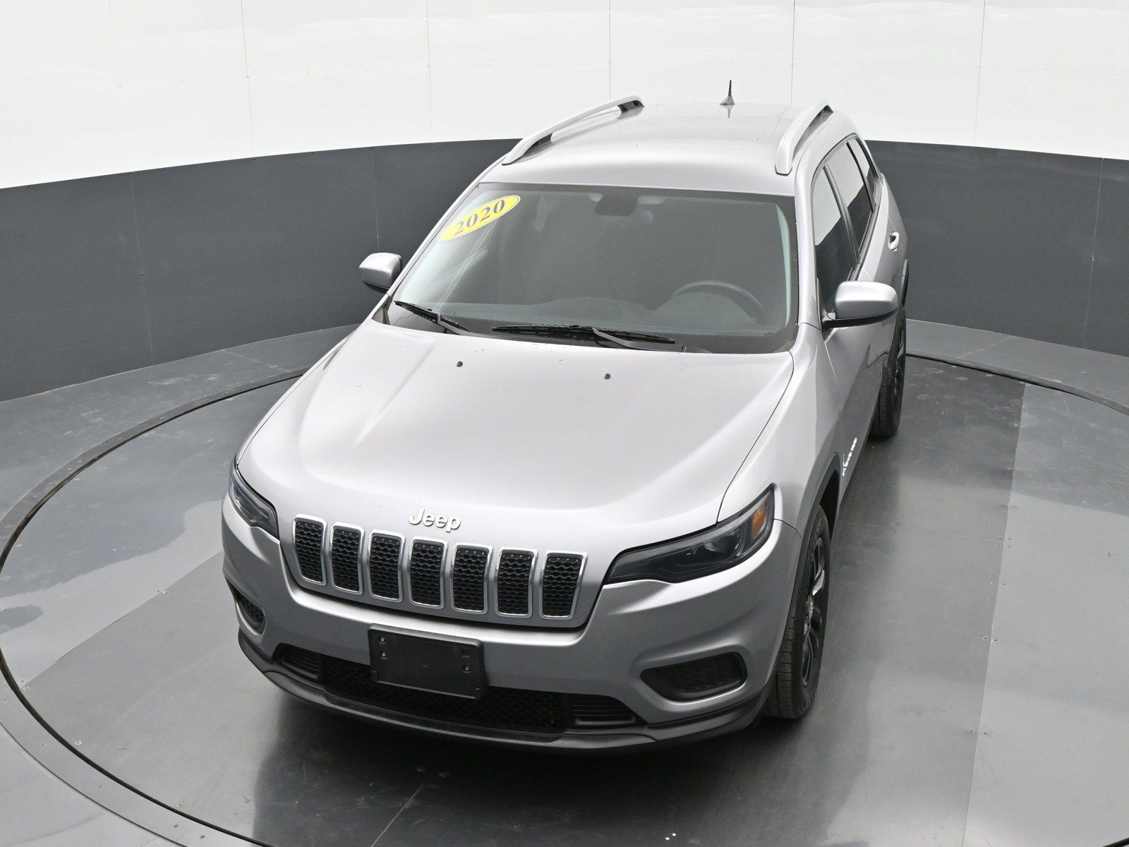 Used 2020 Jeep Cherokee Latitude w/ Cold Weather Group FWD image 35
