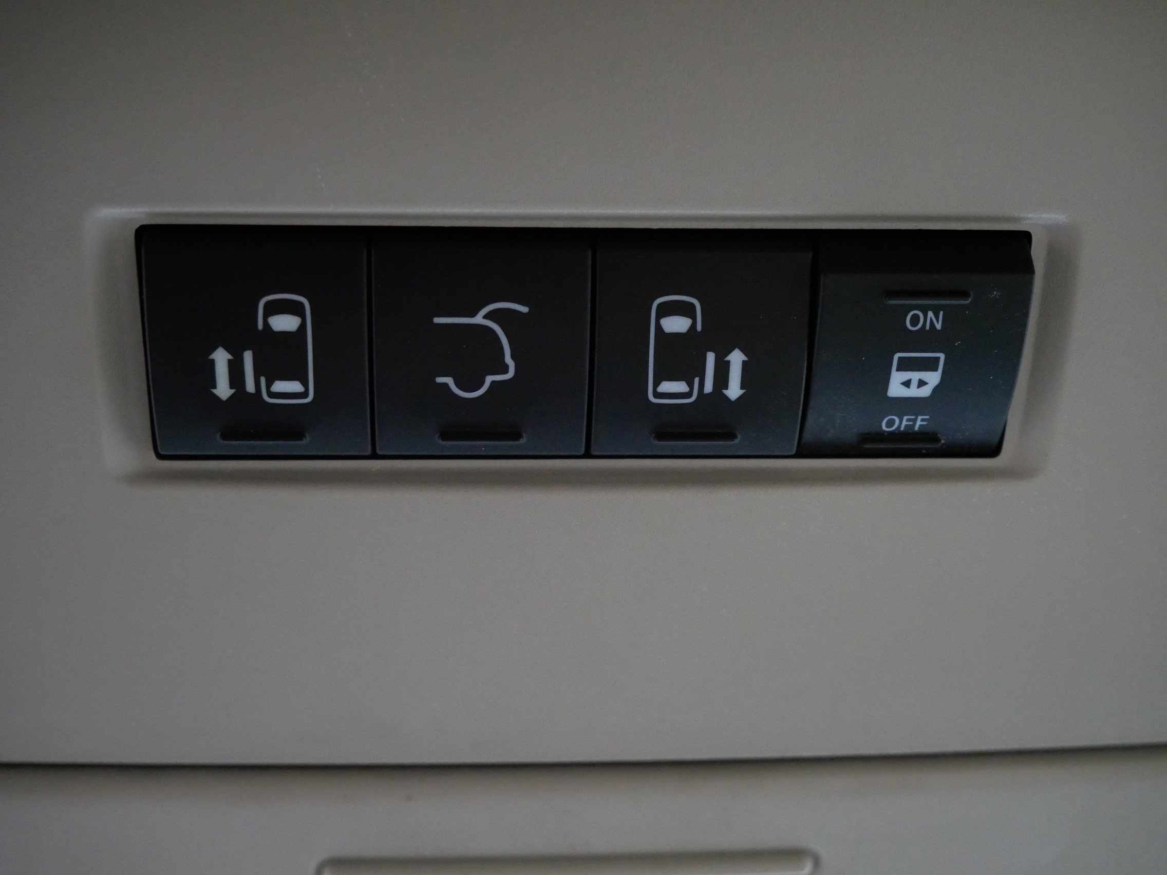 Used 2014 Dodge Grand Caravan SXT image 23