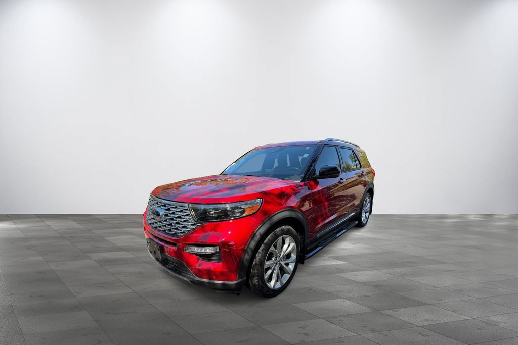 Used 2023 Ford Explorer Platinum w/ Technology Package AWD/4WD image 3