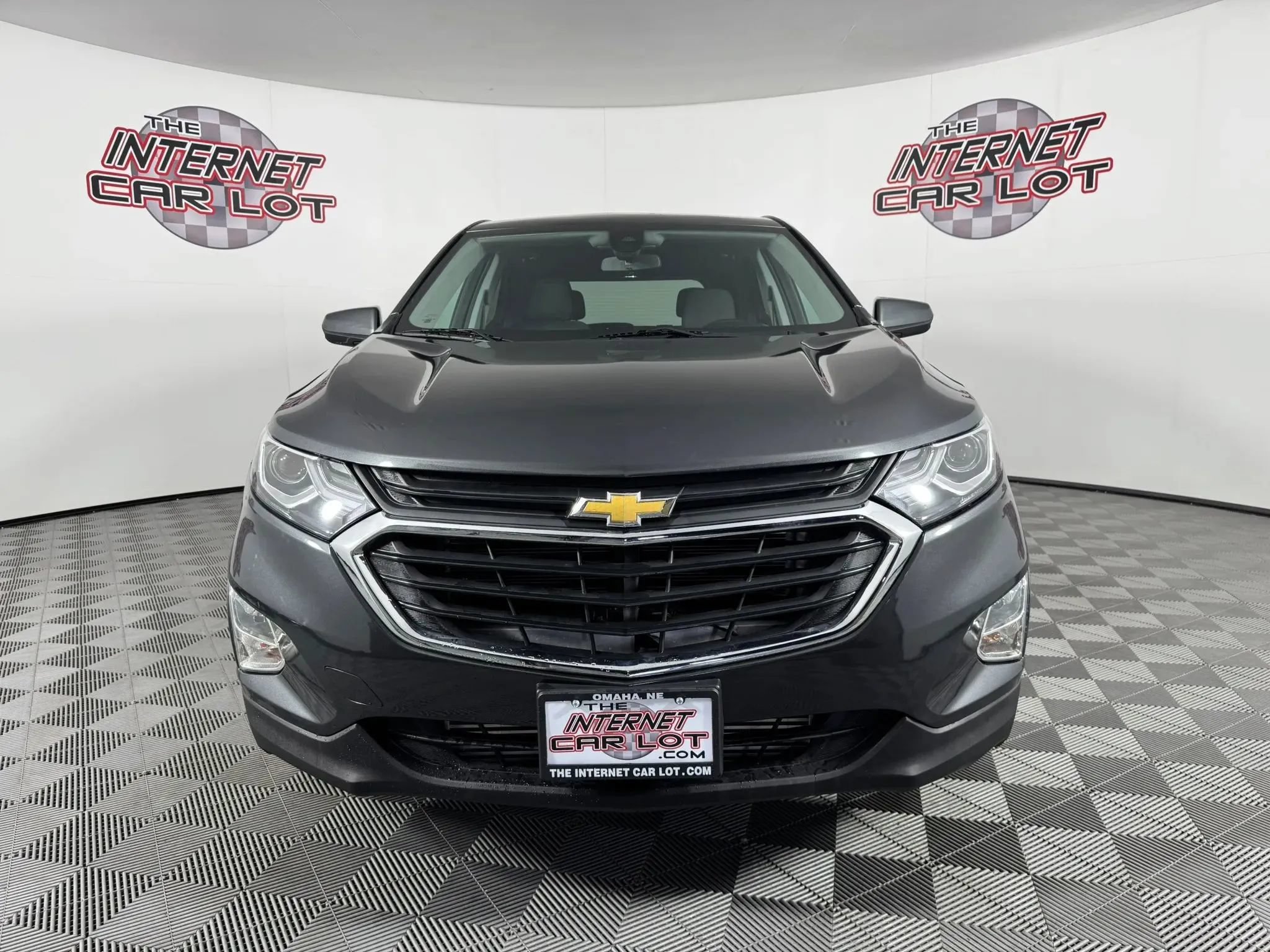 Used 2020 Chevrolet Equinox LT w/ Driver Convenience Package FWD image 2