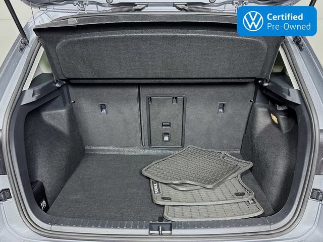 Certified 2023 Volkswagen Taos SEL image 28