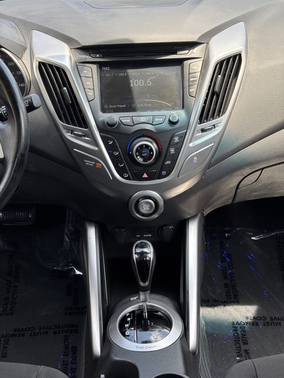 Used 2013 Hyundai Veloster RE:MIX Edition FWD image 22