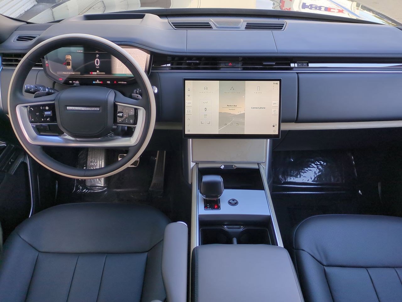 New 2025 Land Rover Range Rover SV image 10