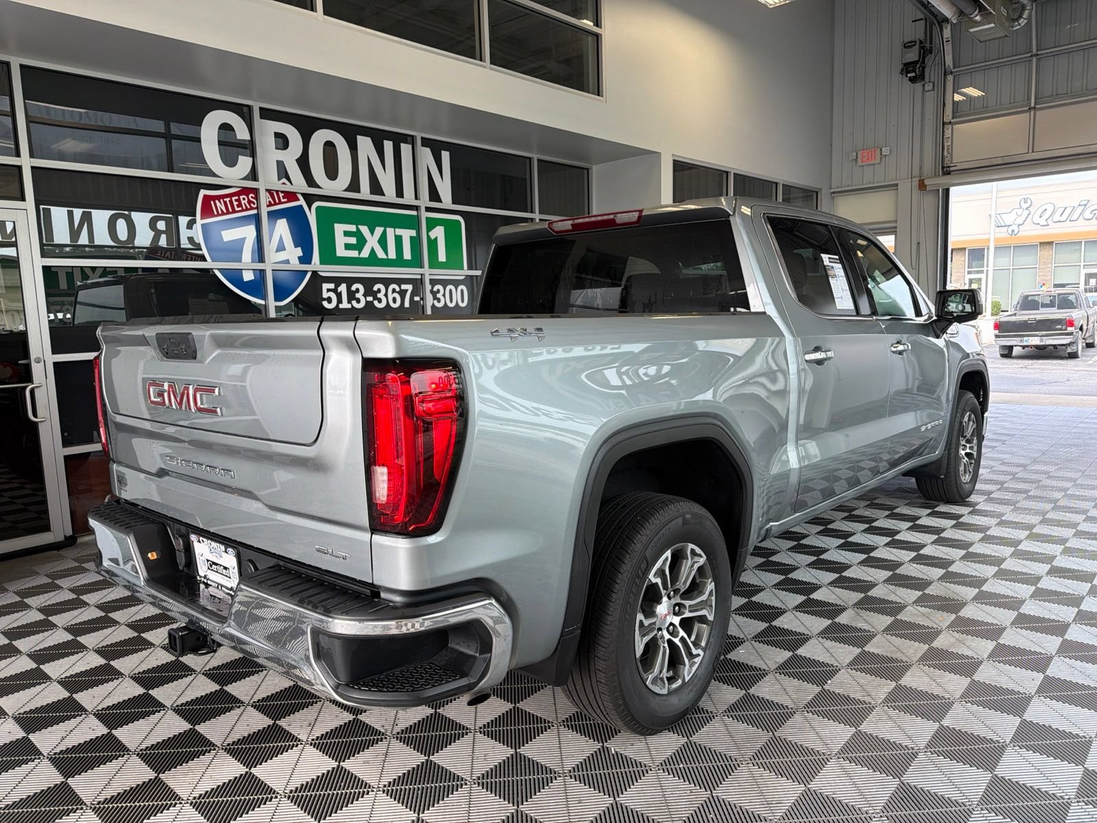 Used 2026 GMC Sierra 1500 SLT AWD/4WD image 6