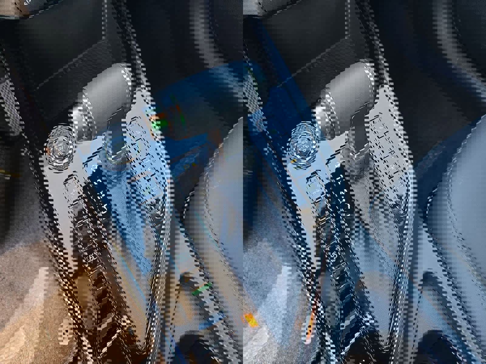 Used 2023 Kia Niro EX image 25