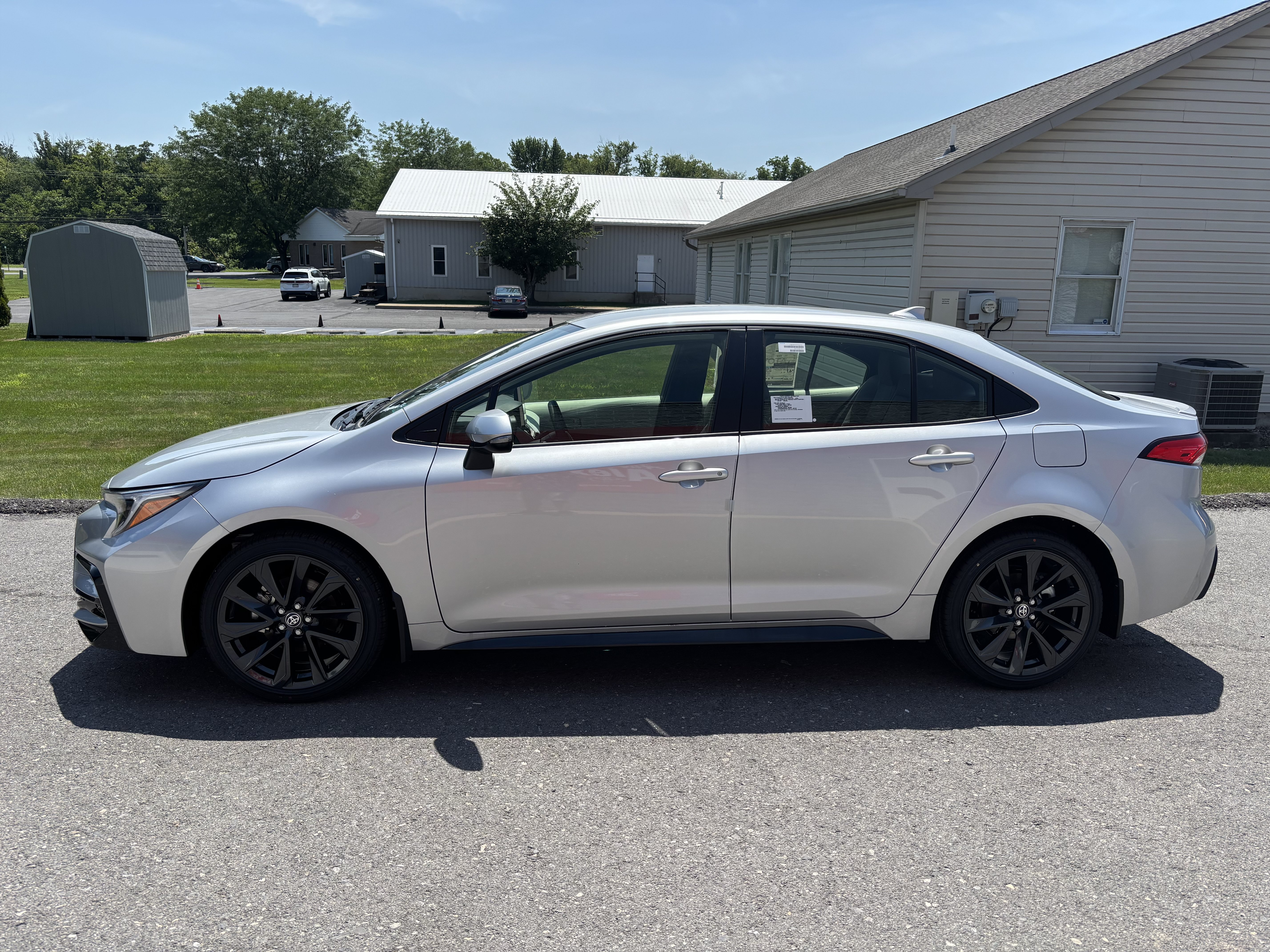 New 2026 Toyota Corolla SE w/ SE Premium Package FWD image 7