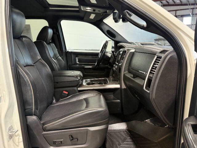 Used 2016 RAM 3500 Laramie Longhorn image 17