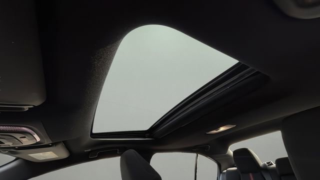 Used 2023 Toyota Corolla SE image 19