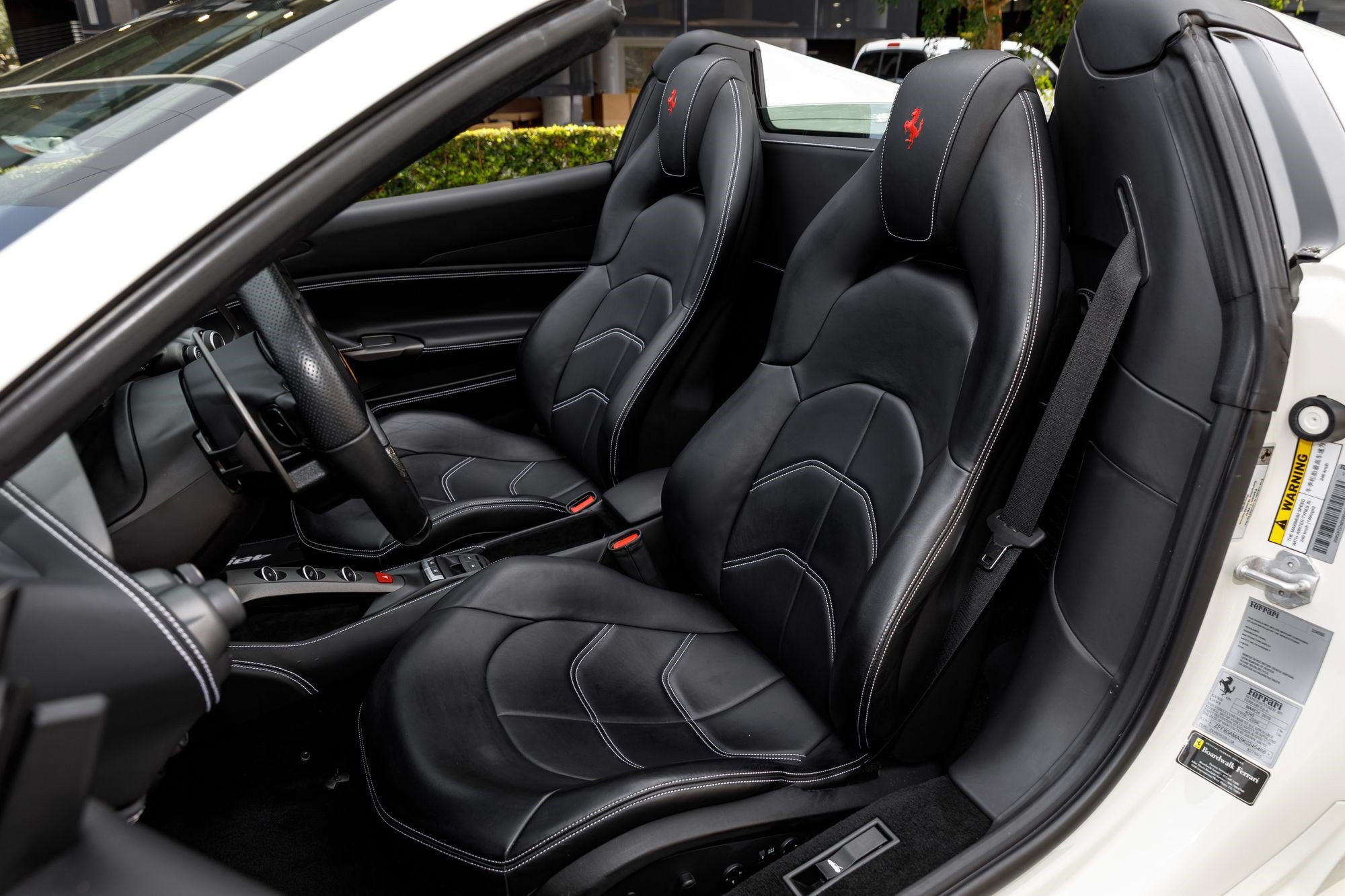 Used 2019 Ferrari 488 Spider RWD image 10