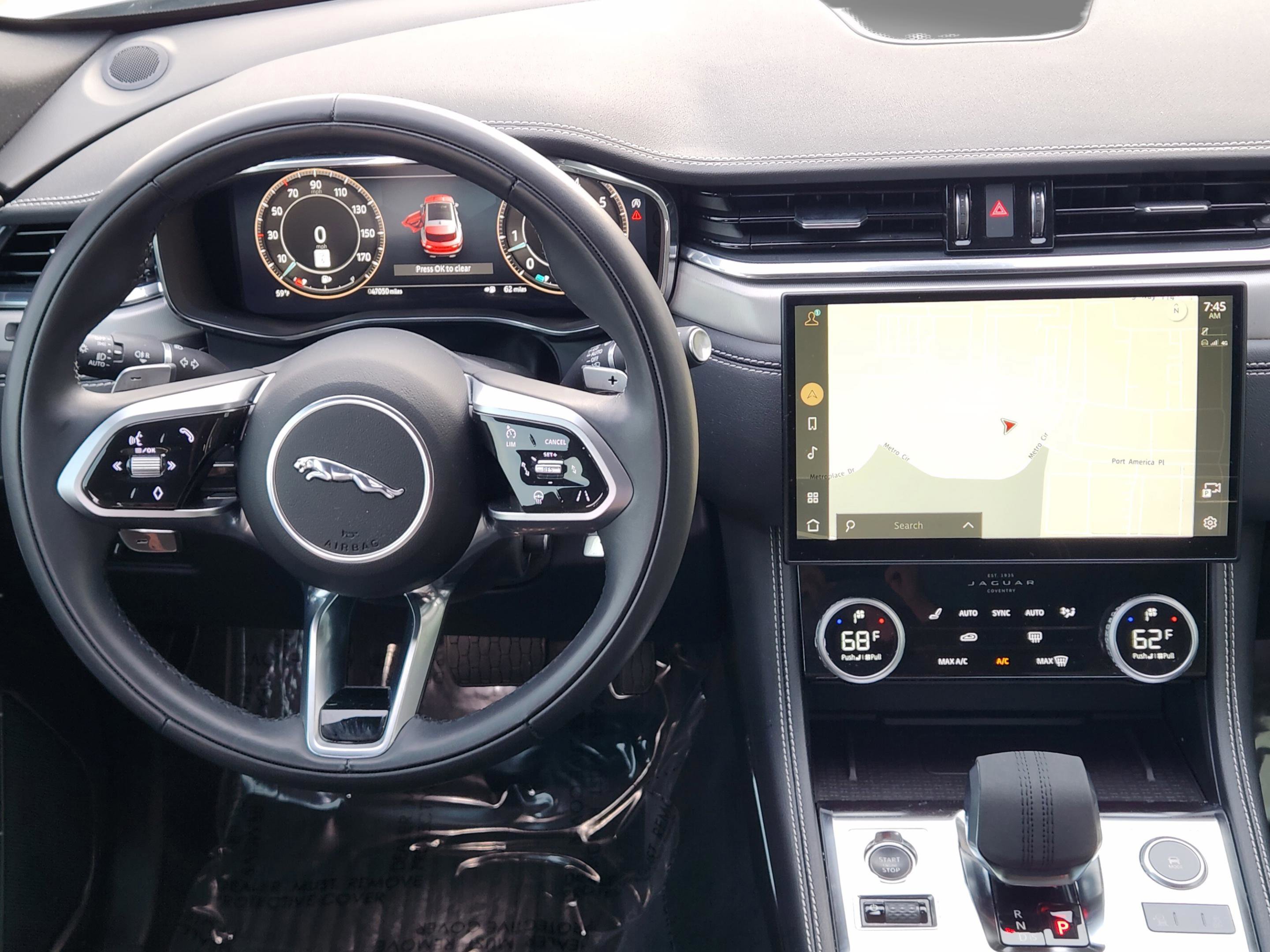 Certified 2024 Jaguar F-PACE R-Dynamic S image 25