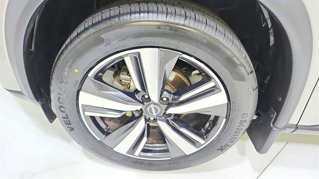 Certified 2023 Nissan Rogue Platinum FWD image 37
