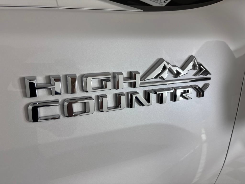 Certified 2023 Chevrolet Silverado 3500 High Country AWD/4WD image 5