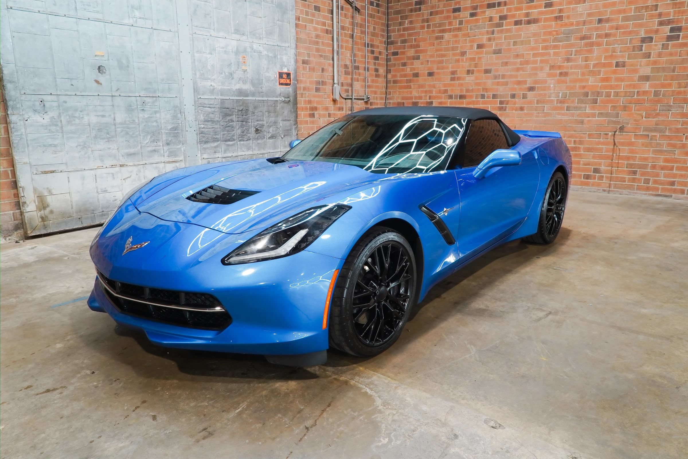 Used 2014 Chevrolet Corvette Stingray Convertible w/ 3LT Preferred Equipment Group RWD image 7