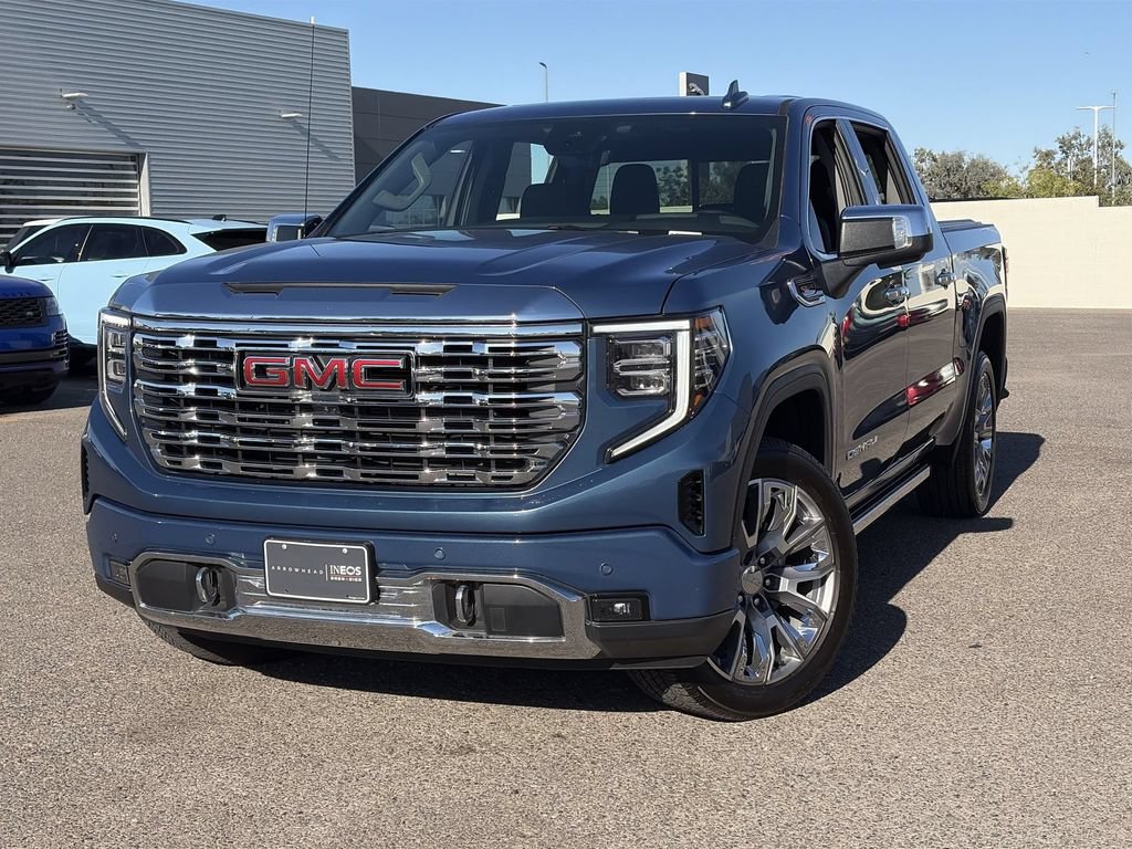 Used 2025 GMC Sierra 1500 Denali w/ Denali Reserve Package AWD/4WD image 4