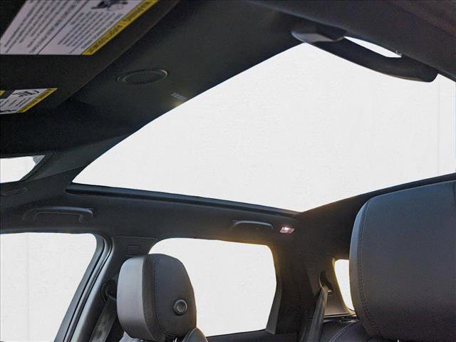 New 2025 Land Rover Discovery Sport Dynamic SE image 15