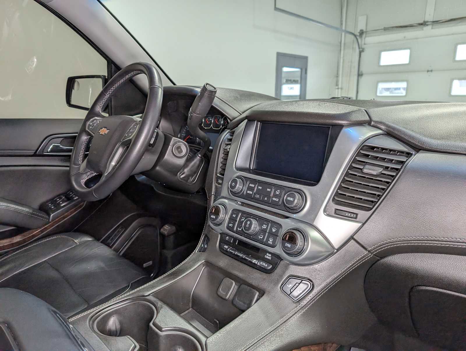 Used 2019 Chevrolet Tahoe LT w/ RST Edition AWD/4WD image 41