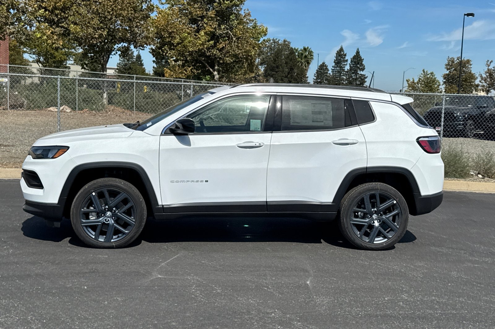 New 2026 Jeep Compass Latitude AWD/4WD image 6