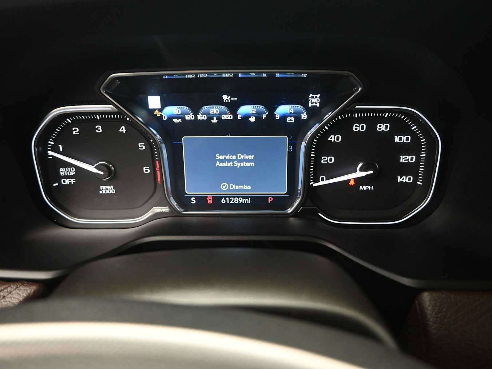 Used 2021 GMC Yukon Denali w/ Advanced Technology Package image 11