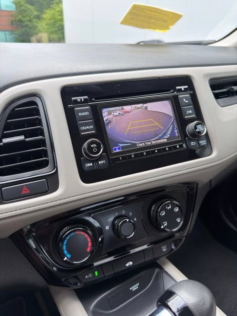 Used 2018 Honda HR-V LX image 10