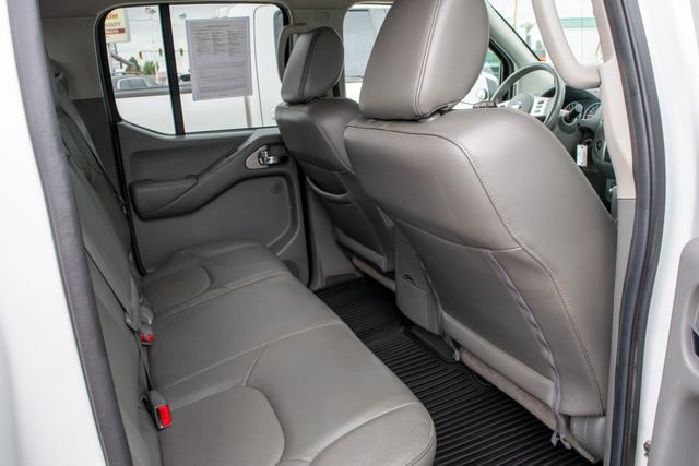 Used 2019 Nissan Frontier SL image 19