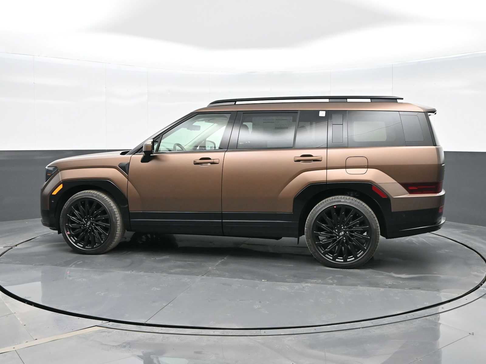 Used 2025 Hyundai Santa Fe Calligraphy image 5