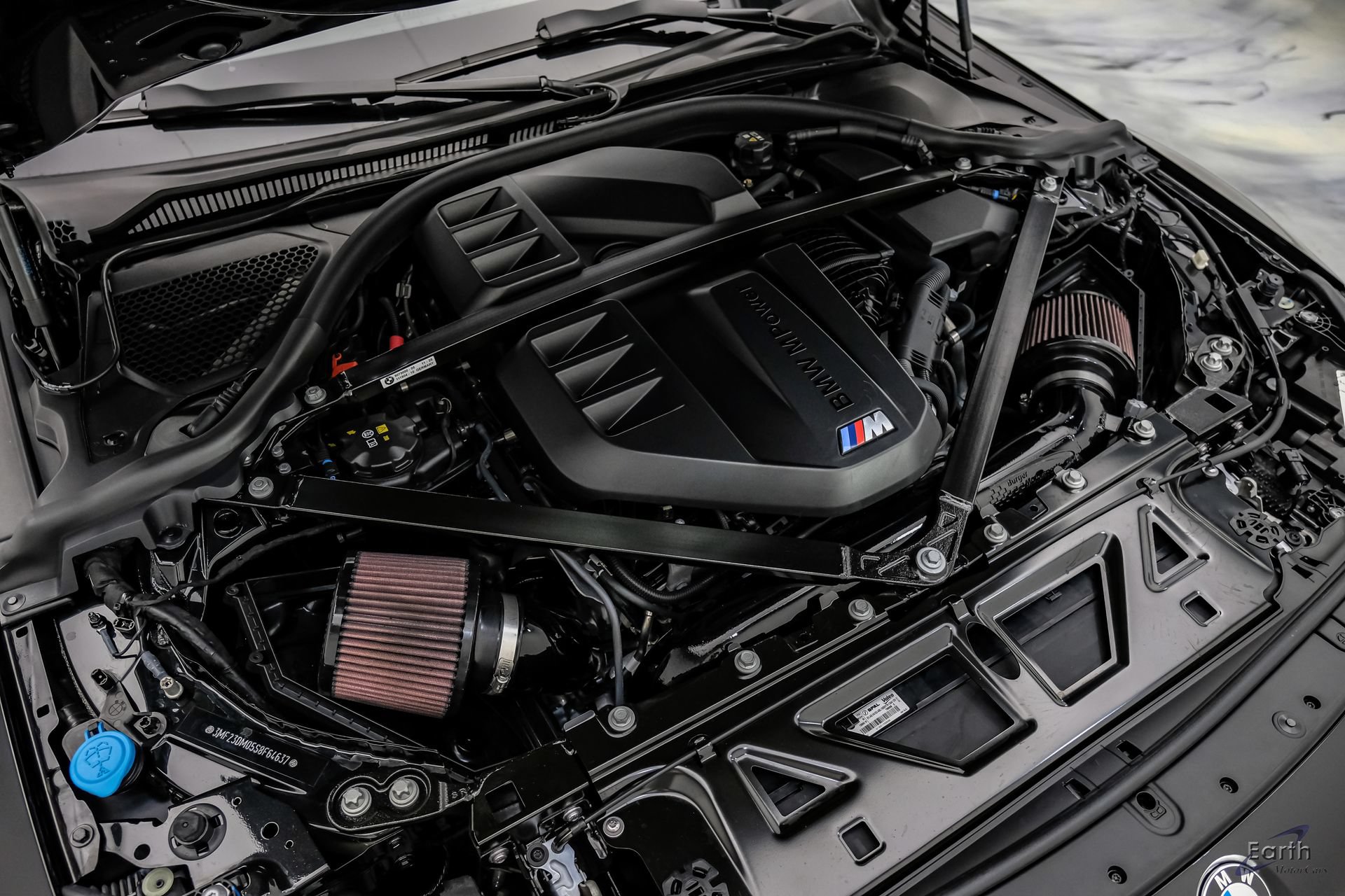 Used 2025 BMW M2 w/ Carbon Package RWD image 99