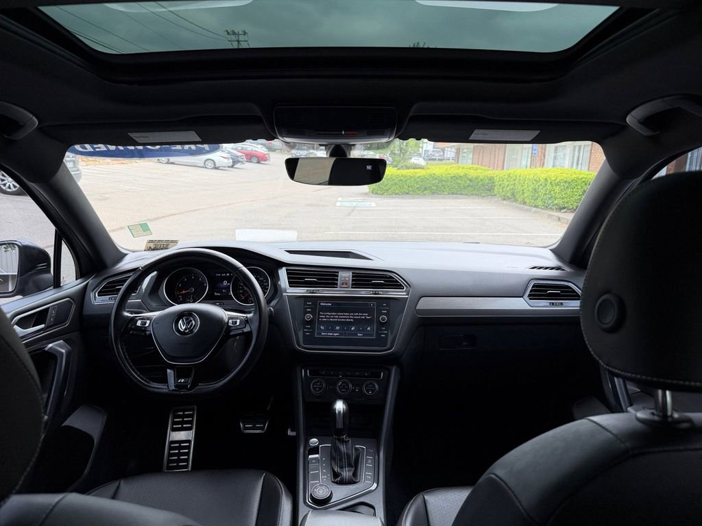 Used 2021 Volkswagen Tiguan SEL image 12