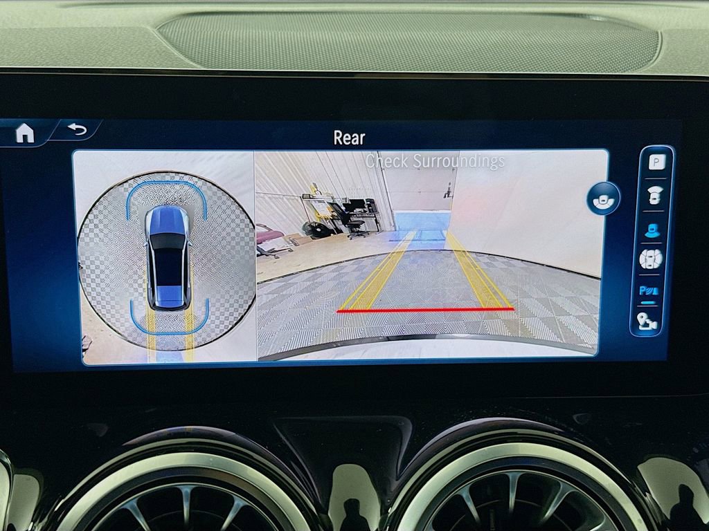 Used 2024 Mercedes-Benz GLB 35 AMG 4MATIC image 14