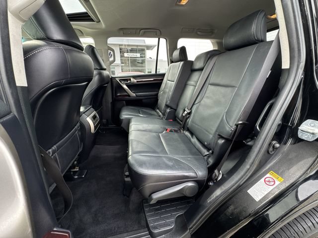 Used 2017 Lexus GX 460 Premium w/ Premium Package AWD/4WD image 26