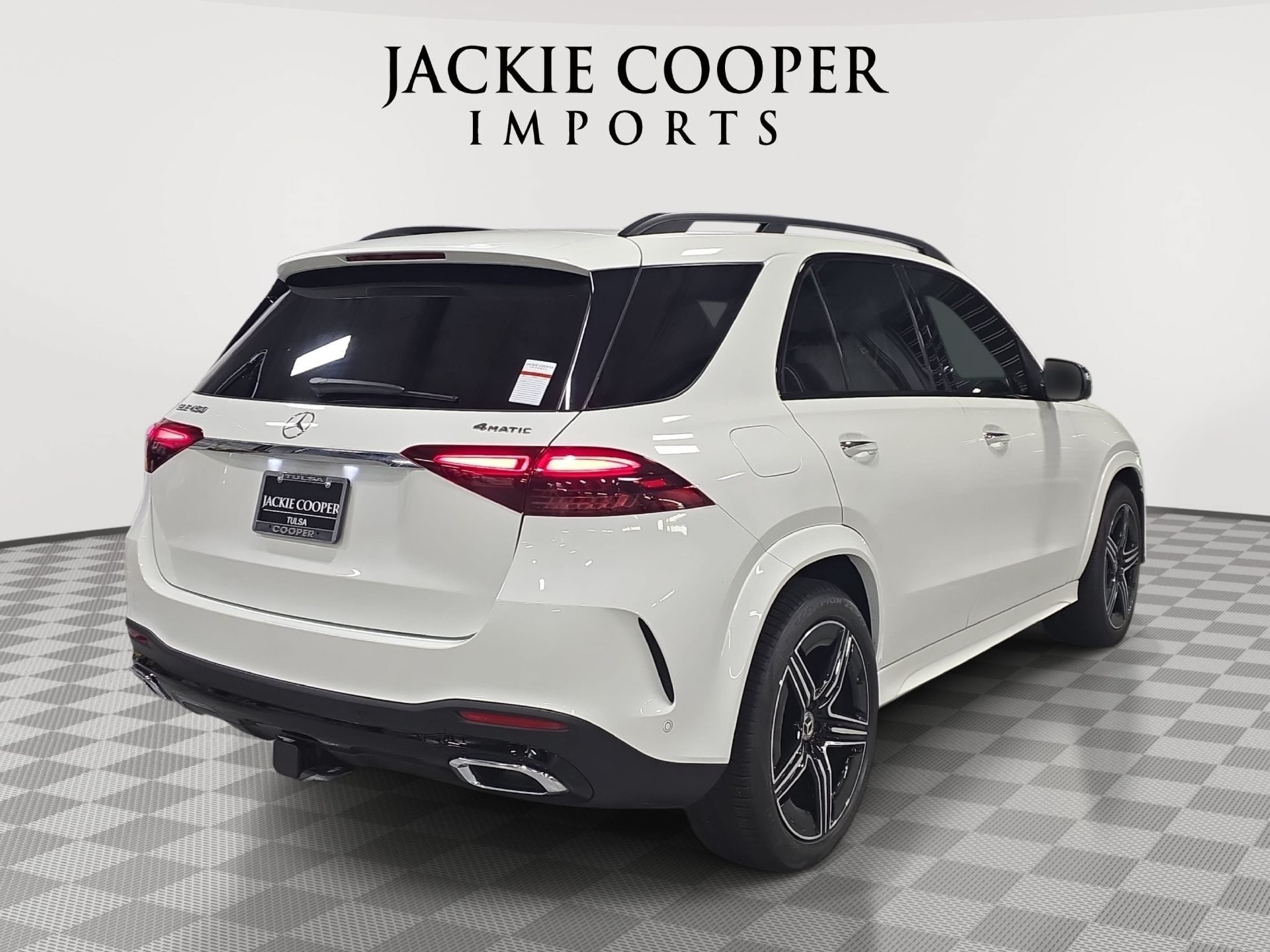 Used 2024 Mercedes-Benz GLE 450 4MATIC image 5