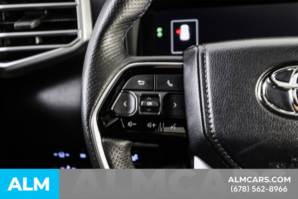 Used 2023 Toyota Sequoia Platinum image 30