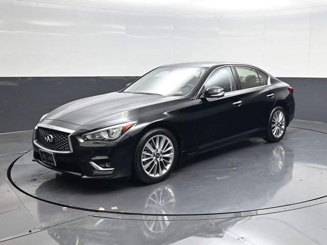 Used 2023 INFINITI Q50 Luxe w/ Cargo Package image 7