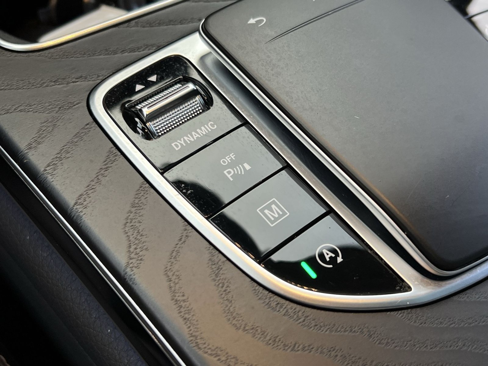 Certified 2022 Mercedes-Benz GLC 300 4MATIC image 39