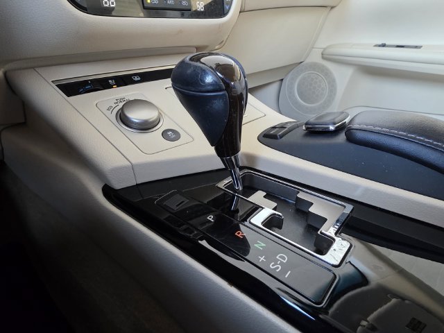Used 2015 Lexus ES 350 w/ Luxury Package FWD image 21