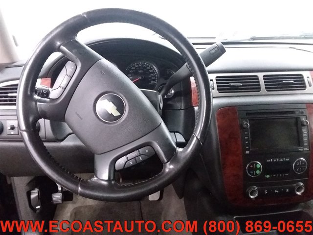 Used 2009 Chevrolet Suburban LT AWD/4WD image 11