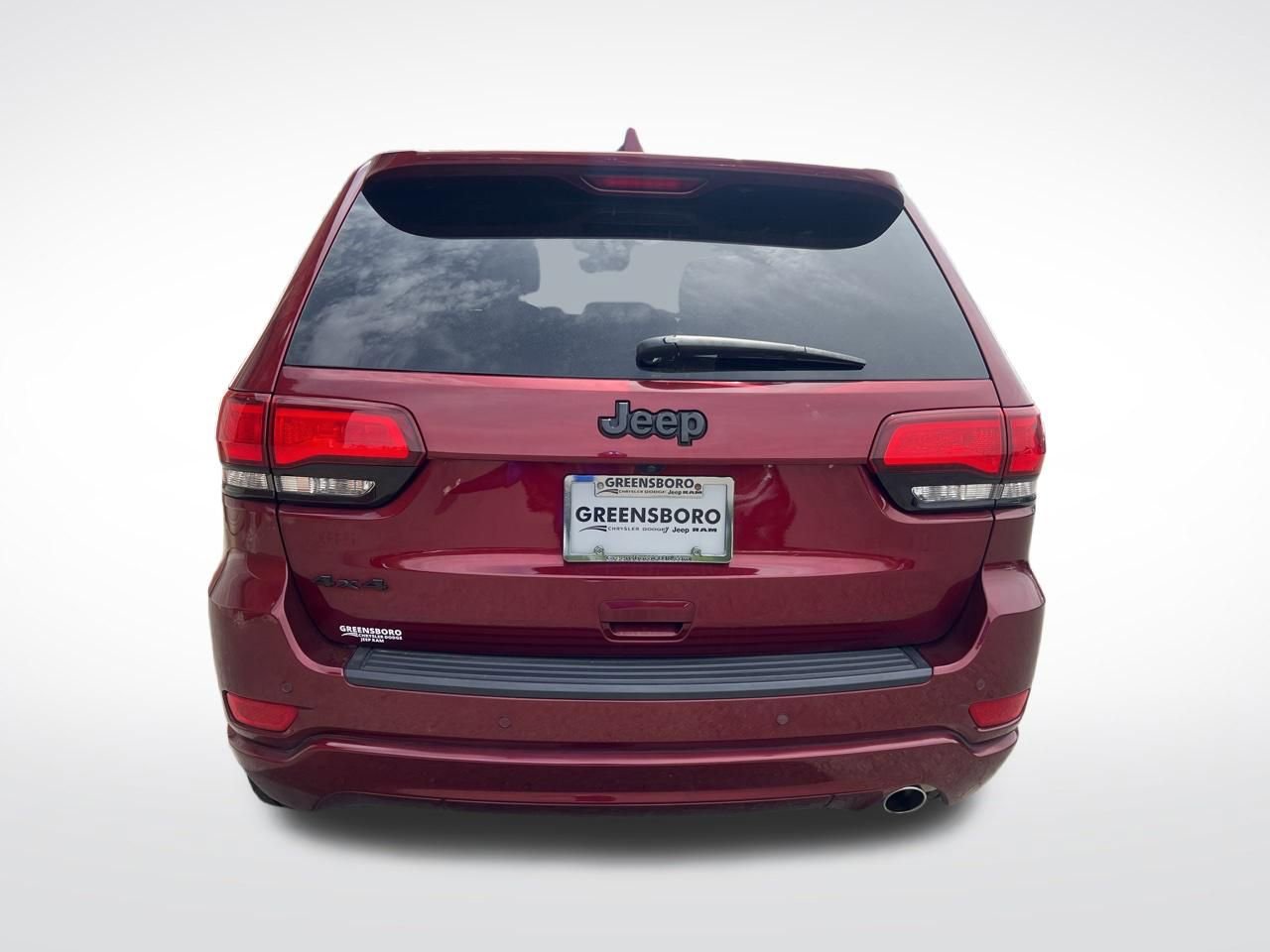 Used 2022 Jeep Grand Cherokee Laredo X AWD/4WD image 4