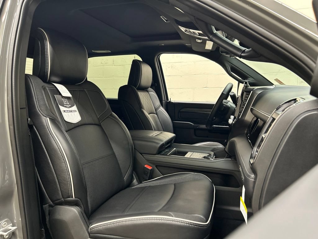 New 2026 RAM 2500 Limited AWD/4WD image 10
