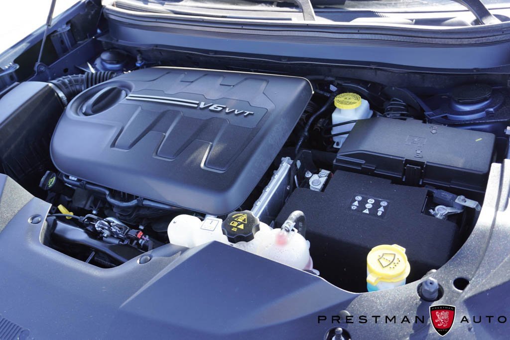 Used 2019 Jeep Cherokee Trailhawk w/ Cold Weather Group image 43