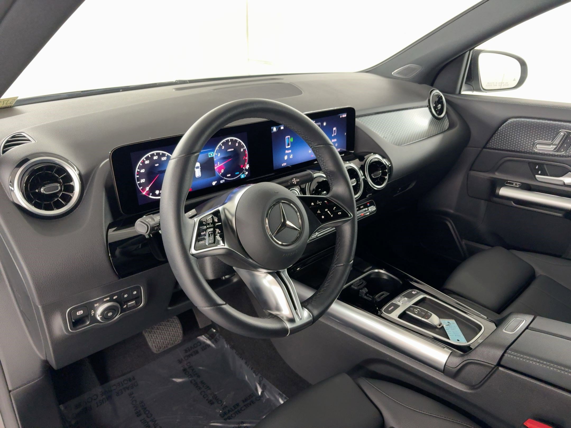Certified 2025 Mercedes-Benz GLA 250 image 4