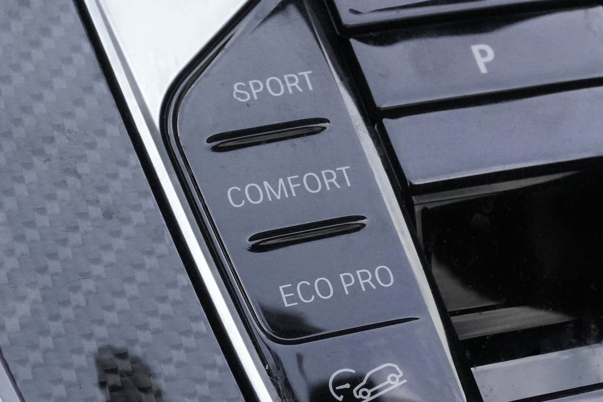 Certified 2025 BMW X7 M60i w/ Climate Comfort Package AWD/4WD image 31