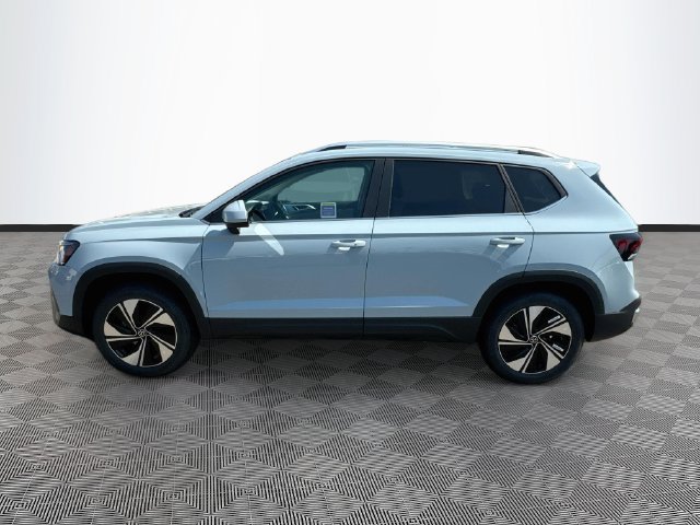 New 2026 Volkswagen Taos SE AWD/4WD image 4