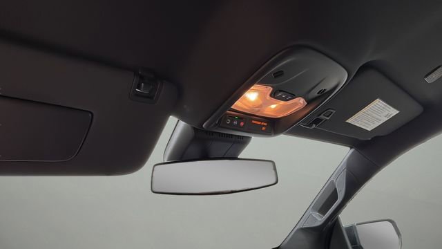 Used 2024 Chevrolet Colorado Trail Boss w/ Technology Package image 27