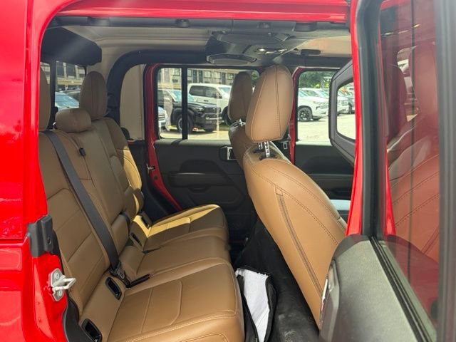 Used 2020 Jeep Gladiator Overland w/ Popular Equipment Package AWD/4WD image 30