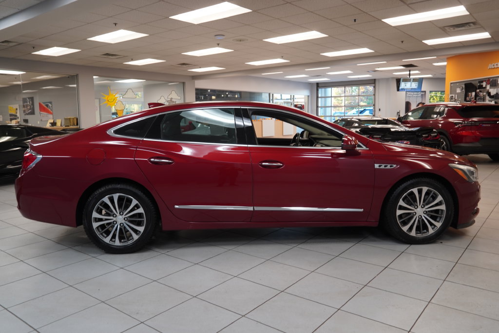Used 2019 Buick LaCrosse Essence w/ Sun and Shade Package AWD/4WD image 15
