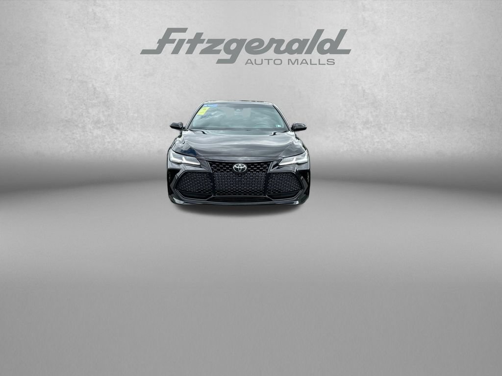 Used 2019 Toyota Avalon Touring w/ Advanced Safety Package FWD image 2