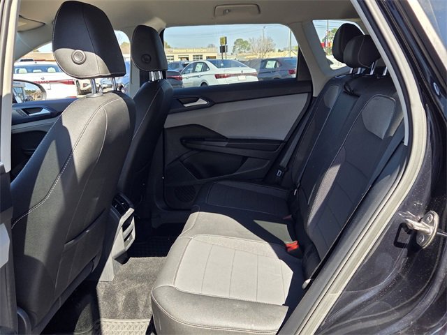 Used 2024 Volkswagen Taos SE image 6