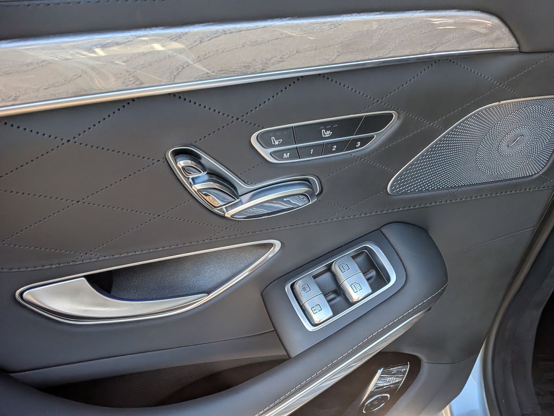 Used 2015 Mercedes-Benz S 63 AMG 4MATIC Sedan image 28