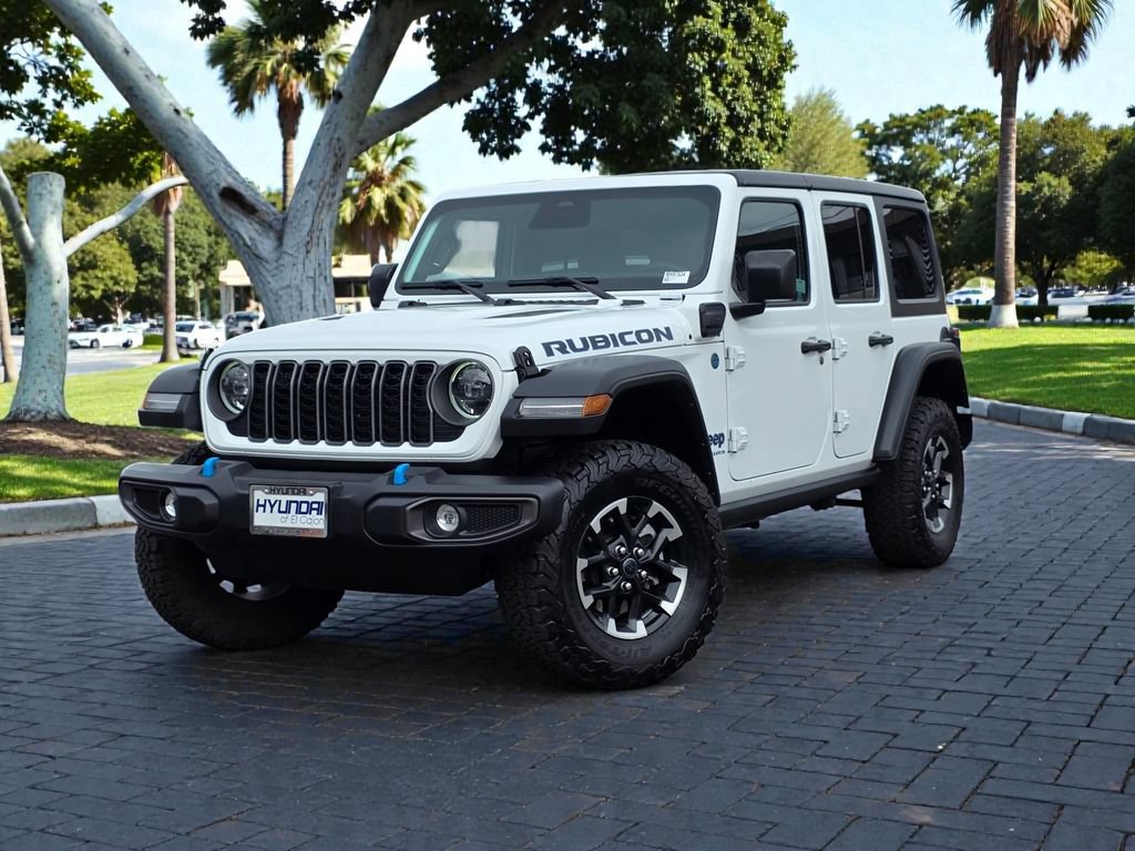 Used 2025 Jeep Wrangler Unlimited Rubicon 4xe w/ Safety Group AWD/4WD image 2