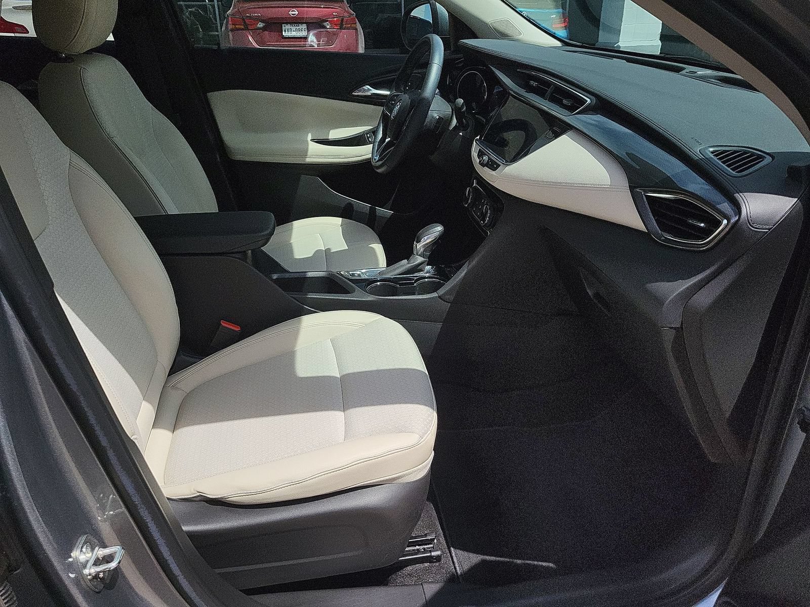Used 2023 Buick Encore GX Preferred w/ Cold Weather Comfort Package FWD image 27
