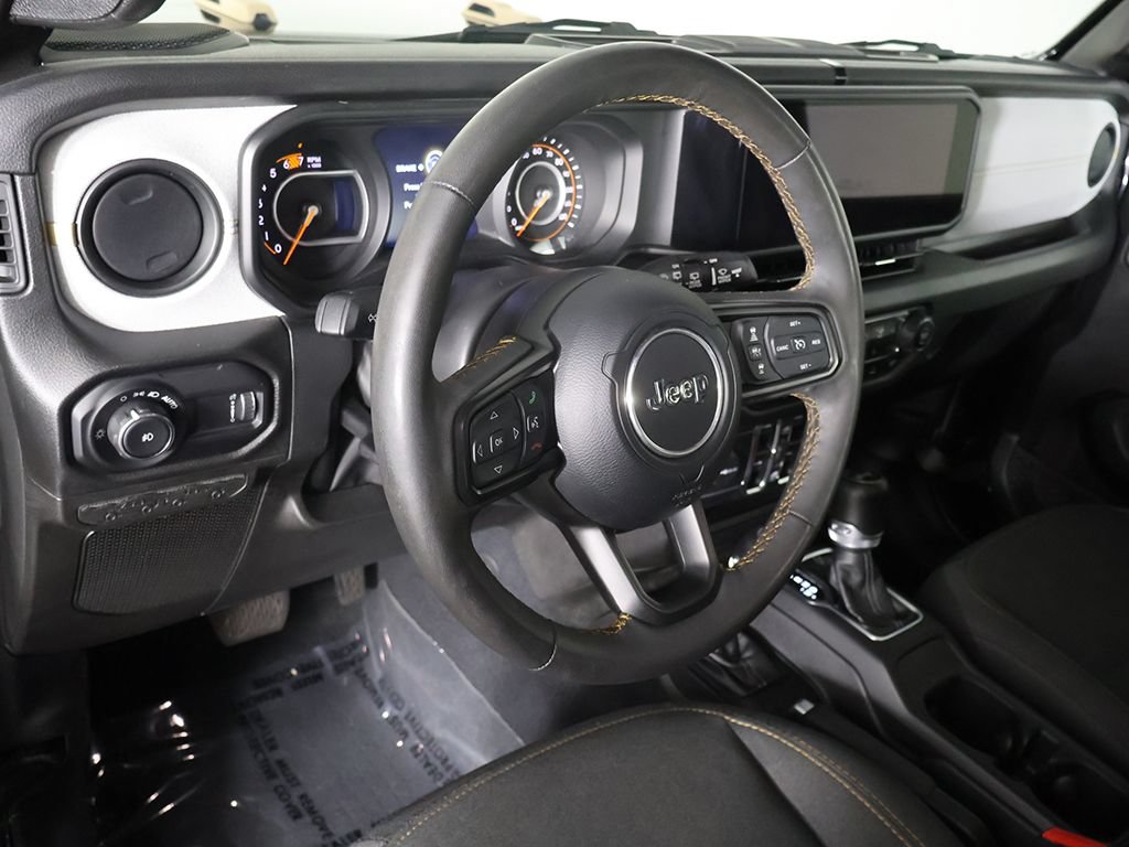 Used 2024 Jeep Wrangler Unlimited Sport AWD/4WD image 25